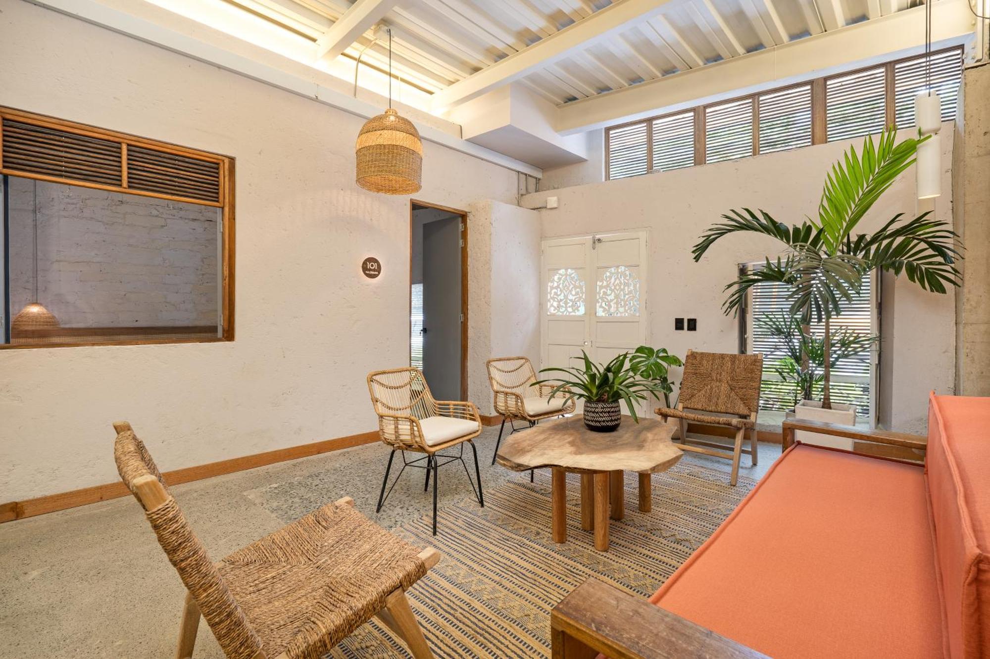 Botanica Casa Hotel Manila By Housy Host Medellín Extérieur photo